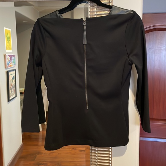Halogen simple black top size S with faux leather detail - Picture 2 of 3